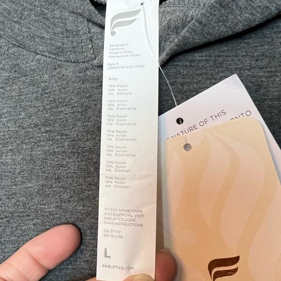 Fabletics Anna Seamless Long Sleeve Hoodie Fitted Athleisure Shirt Grey Large - Picture 9 of 13